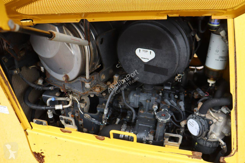 بلدوزر Komatsu