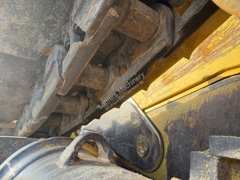 Булдозер Caterpillar .