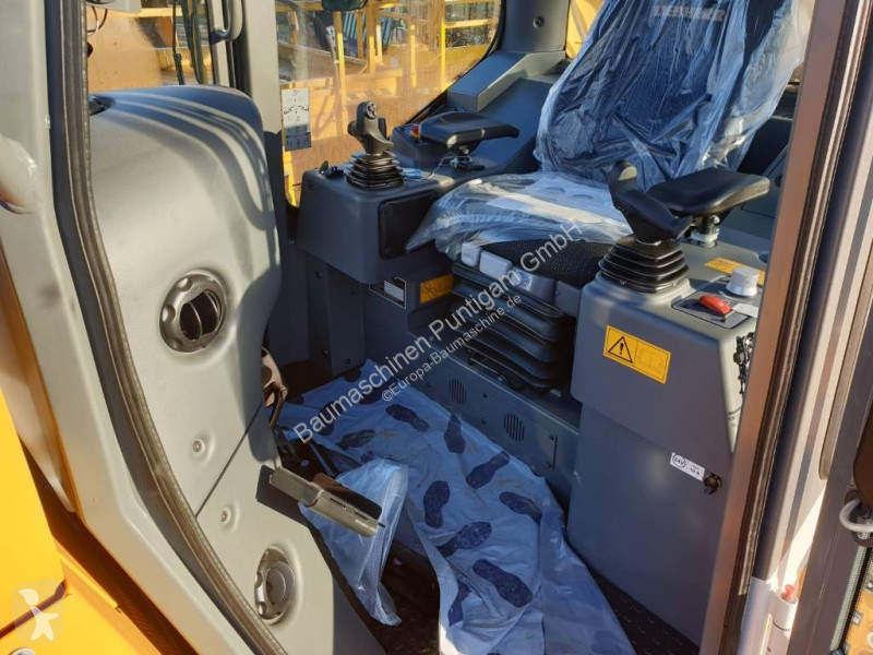 Bulldozer Liebherr PR 716 05 LGP