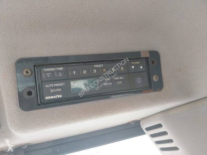 بلدوزر Komatsu