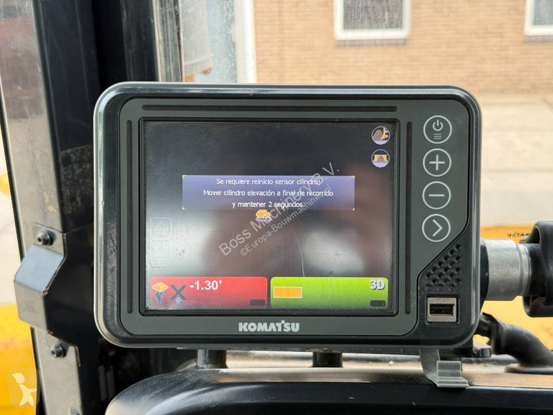 Bulldozer Komatsu i-24 - Trimble GPS/GNSS /...