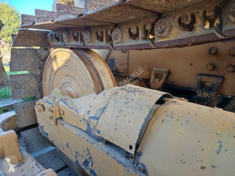 بلدوزر Caterpillar D4C