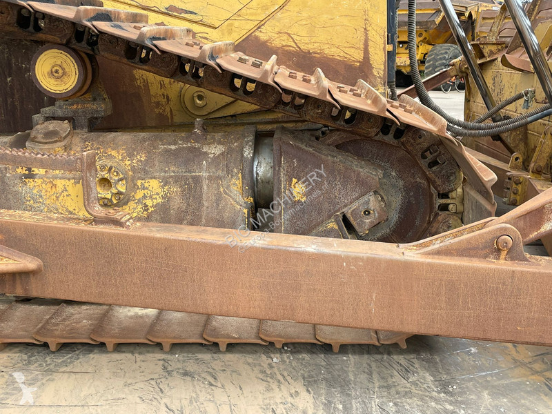 Buldozer Caterpillar D6T