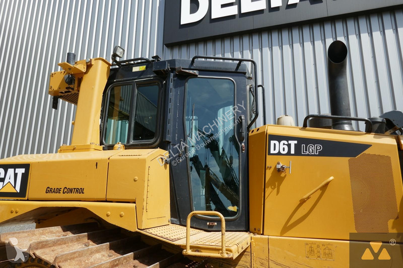 Buldozer Caterpillar D6T