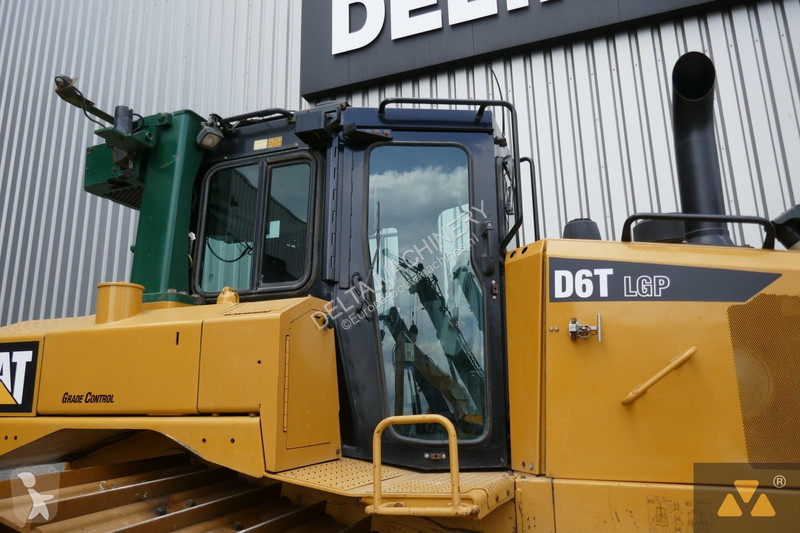 Buldozer Caterpillar D6T