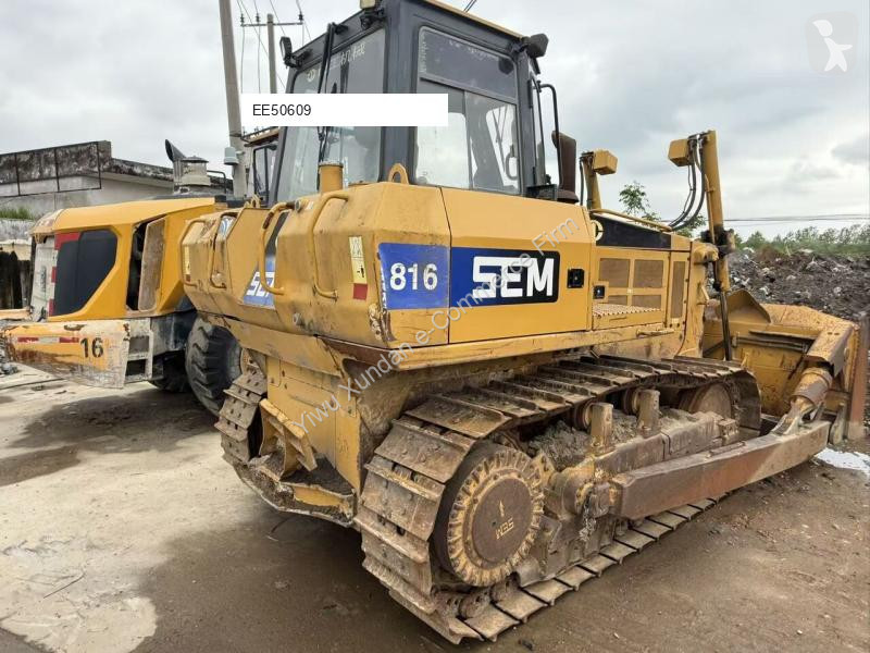 Buldozer SEM 816