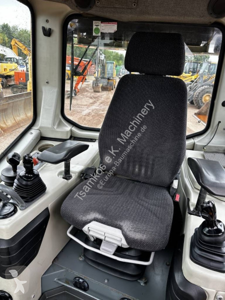 Bulldozer Liebherr Ripper 3Mtr.+Klima Deutsche...