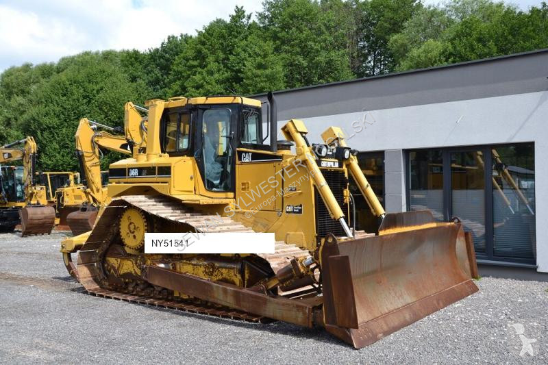 Buldozér Caterpillar D6R