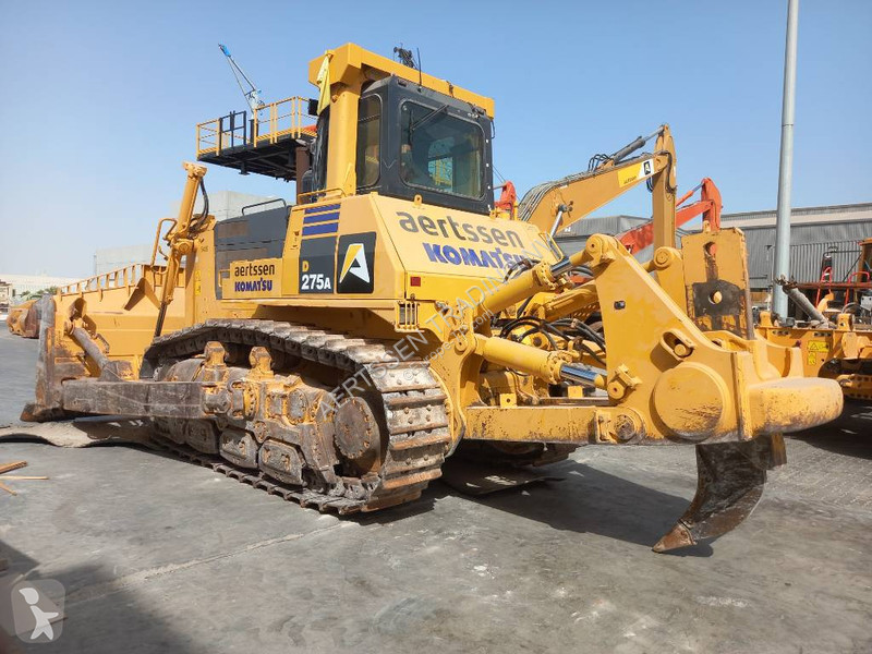 Buldozér Komatsu D275A-5R (EXW - Abu Dhabi)