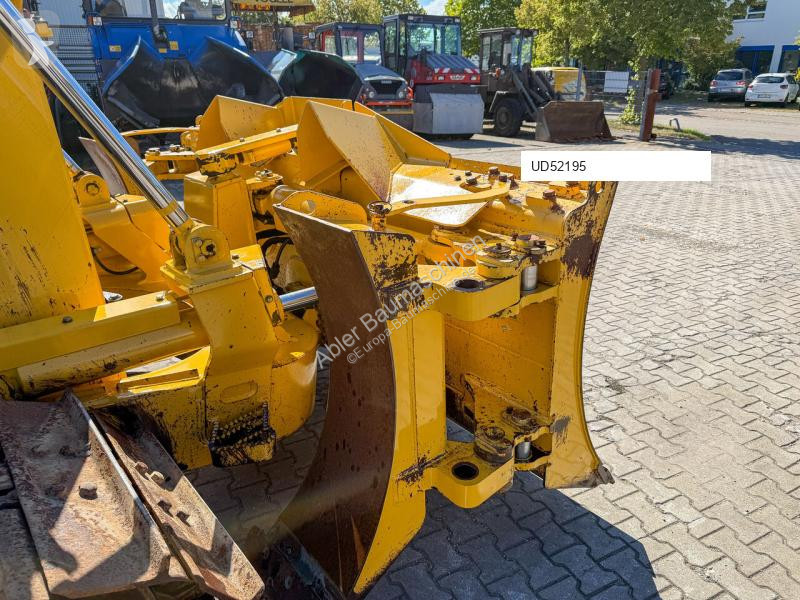 Бульдозер Komatsu D65PXI18 mit Heckaufreißer GPS