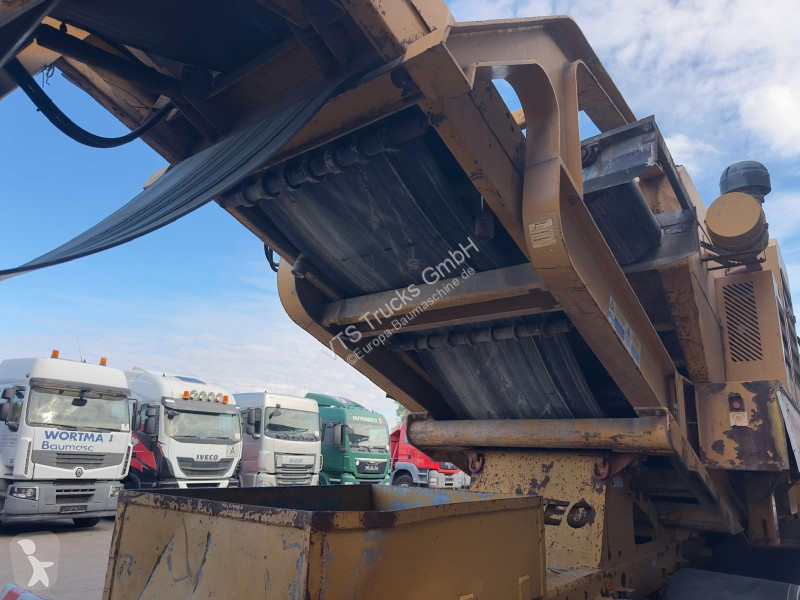 بلدوزر  Extec Screens & Crushers C12...
