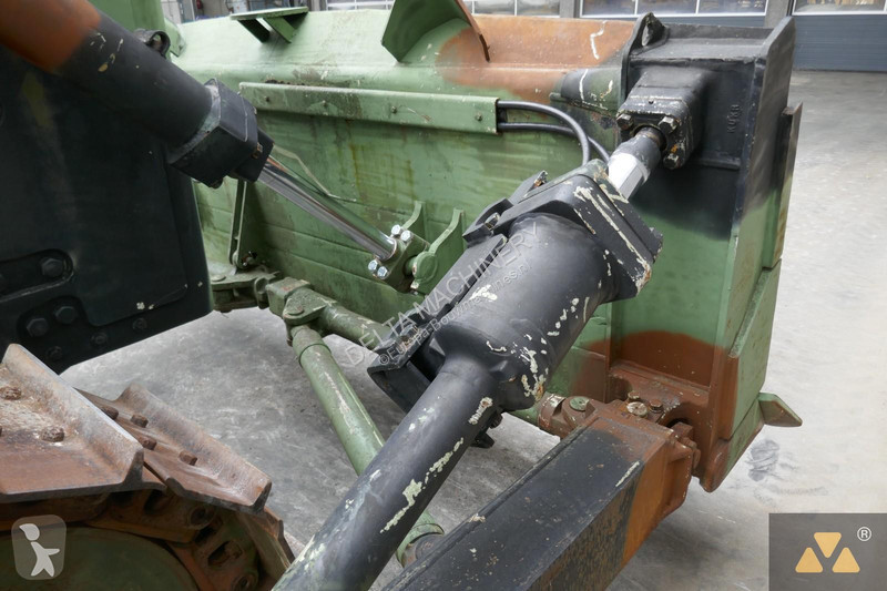 Buldozer Caterpillar Ex-army