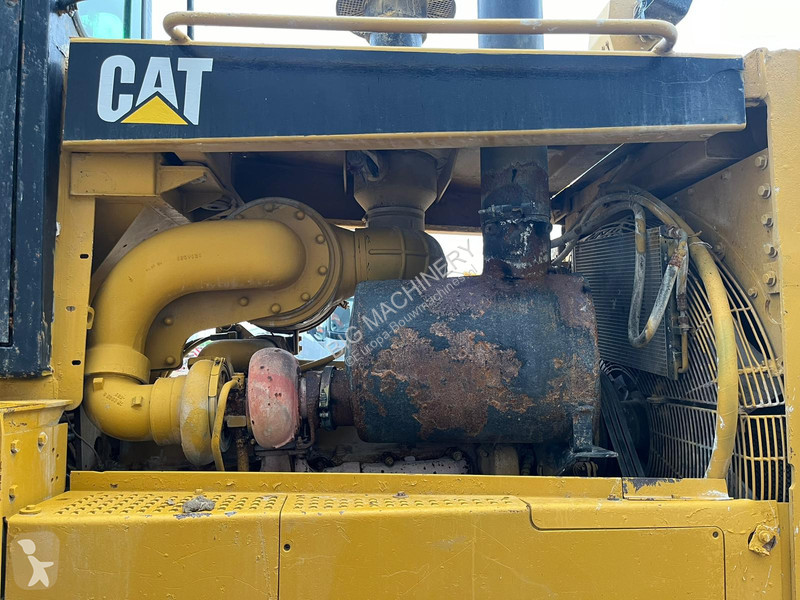 Bulldozer Caterpillar - Single shank ripper