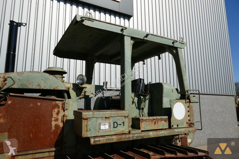 بلدوزر Caterpillar Ex-army