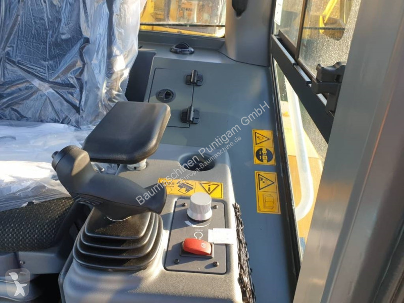 Bulldozer Liebherr PR 716 05 LGP