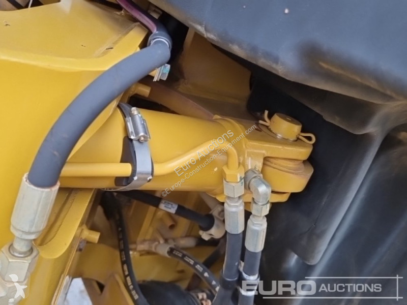 Buldozer Caterpillar 2