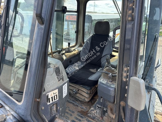 Bulldozer Komatsu Planier Raupe / 6-Wege Schild