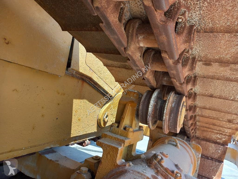 Bulldozer Caterpillar D6T (Abu Dhabi)