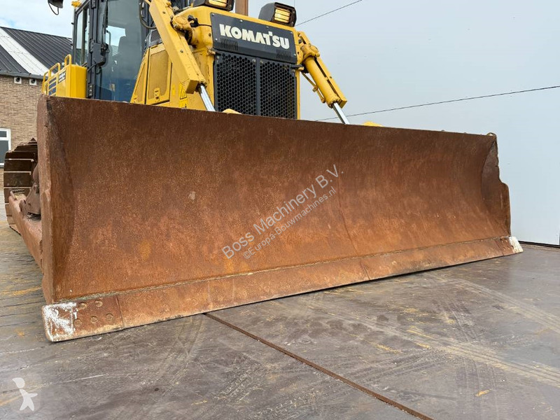 بلدوزر Komatsu - Backup Camera / Airco / CE + EPA