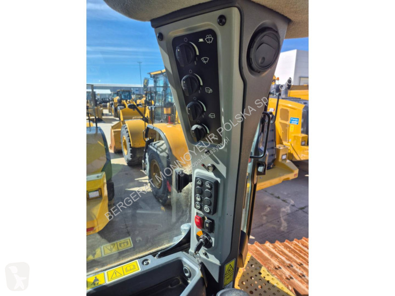 Buldozer Caterpillar