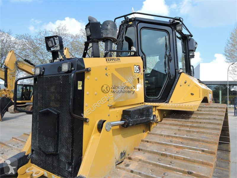 Bulldozer Caterpillar D5