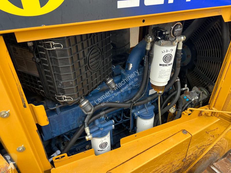 Buldozer SEM 816D .