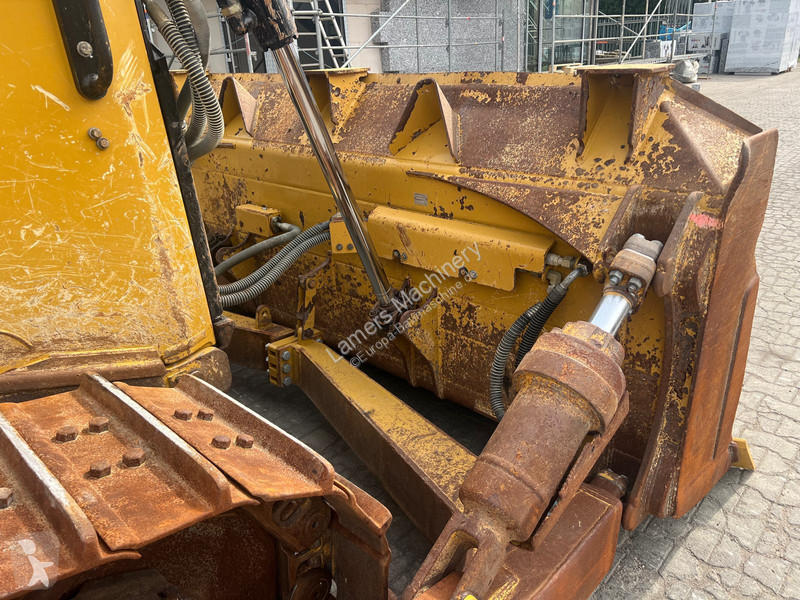 بلدوزر Caterpillar D6 XL next generation .