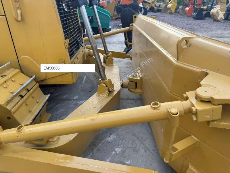 بلدوزر Caterpillar D8R