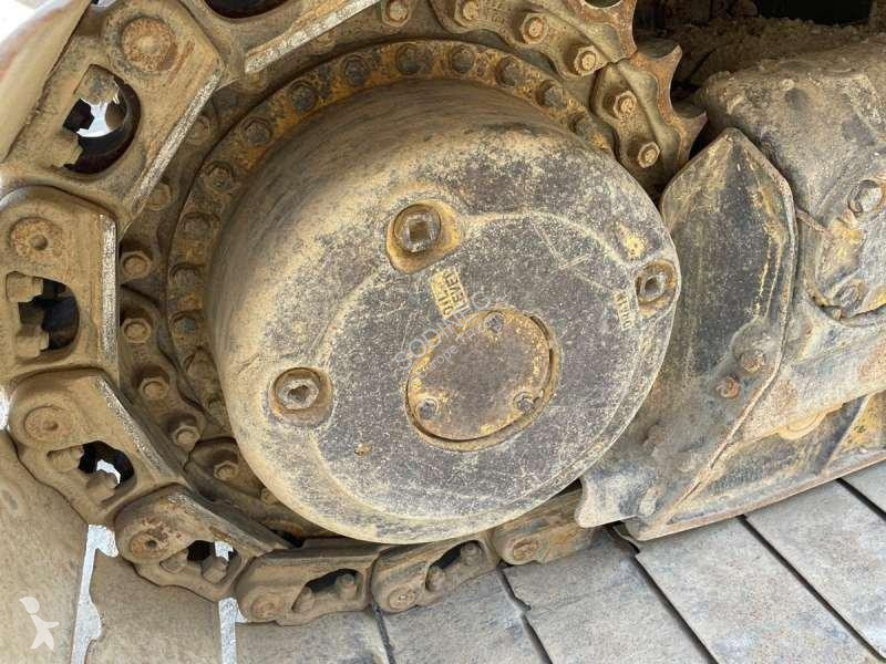 بلدوزر Komatsu
