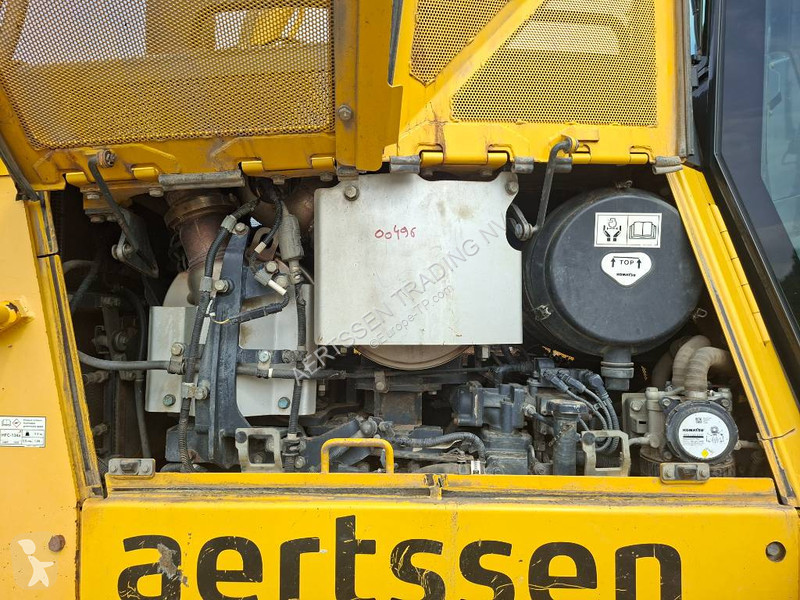 بلدوزر Komatsu (with Topcon 3D GPS)