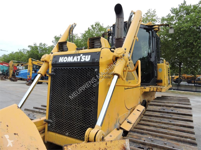 Buldozér Komatsu D65 PX ripper available