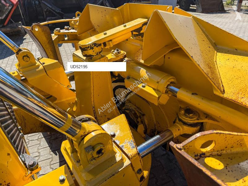 Бульдозер Komatsu D65PXI18 mit Heckaufreißer GPS