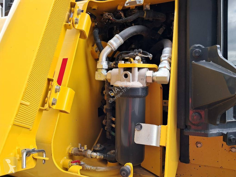Buldózer Komatsu I-24E0