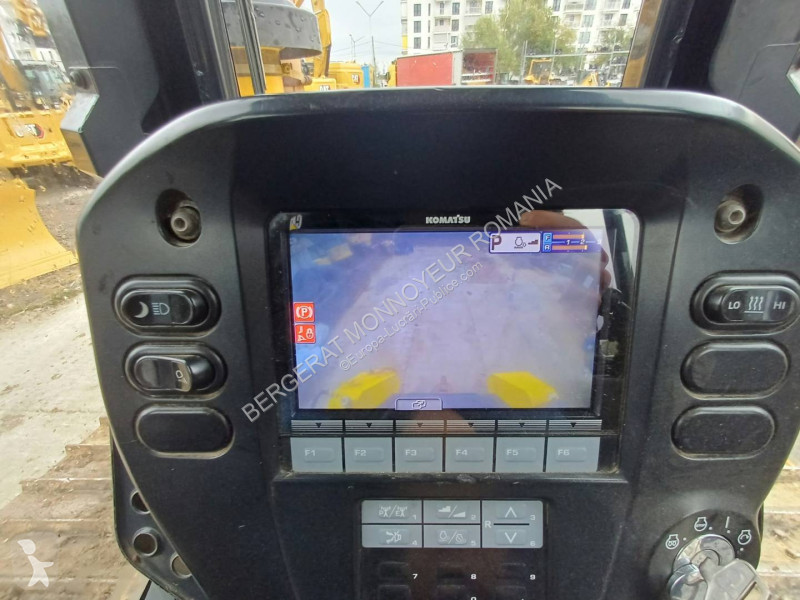بلدوزر Komatsu D61PX-24