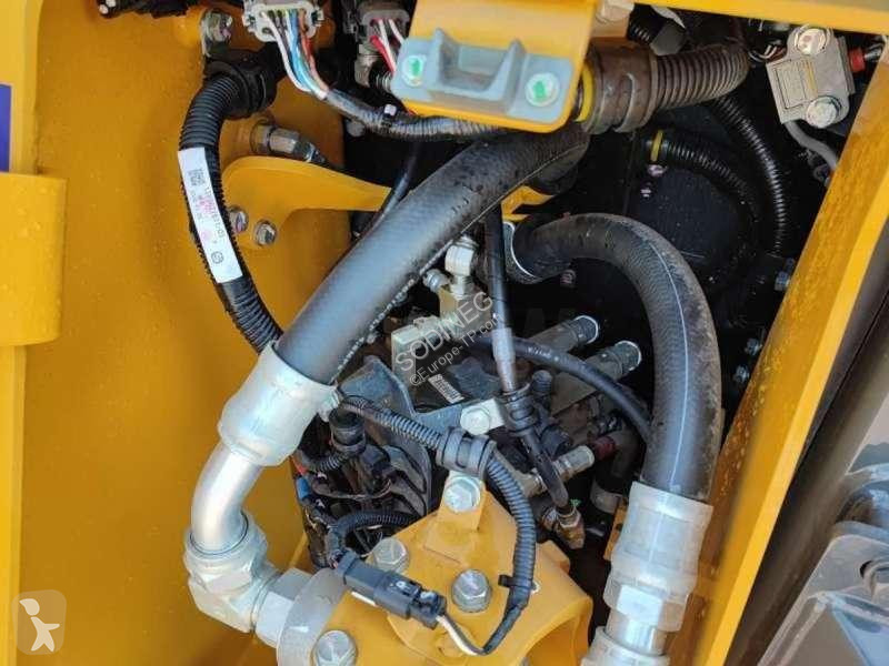 بلدوزر Komatsu I-24EO