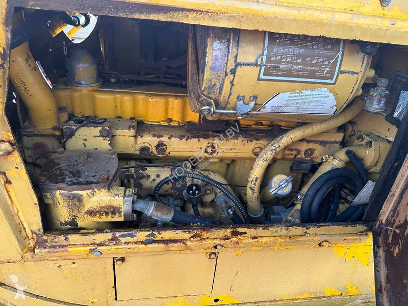 Bulldozer Caterpillar D6D with winch