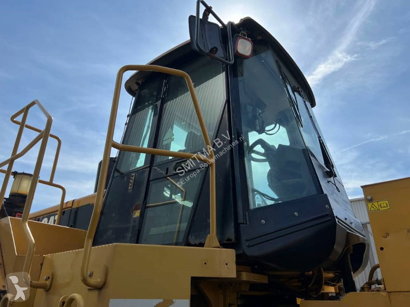 Buldozér Caterpillar