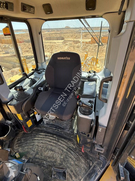 Bulldozer Komatsu D155A-6R (4 pieces available...