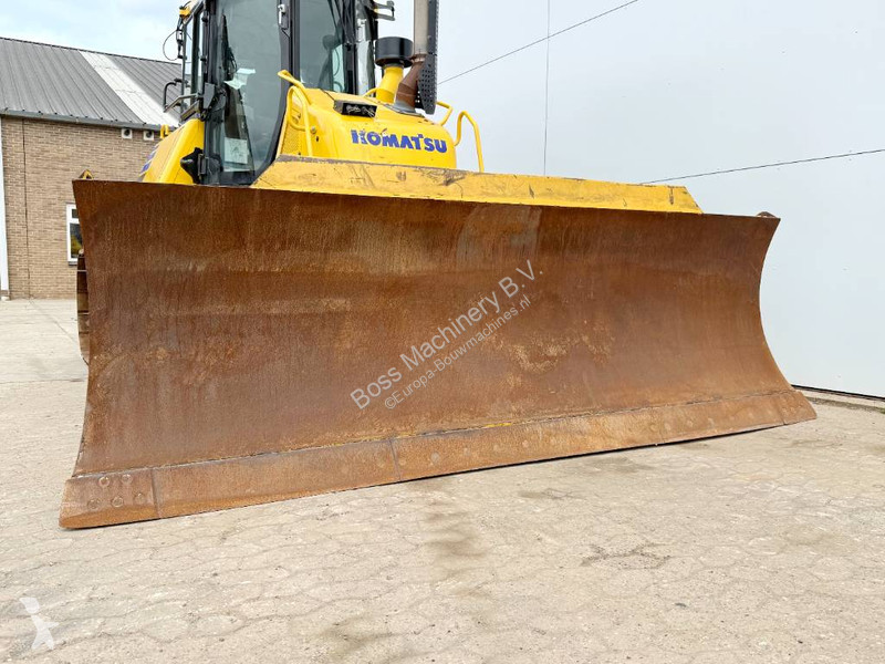 بلدوزر Komatsu -24 - Ripper Valve / Camera / Airco