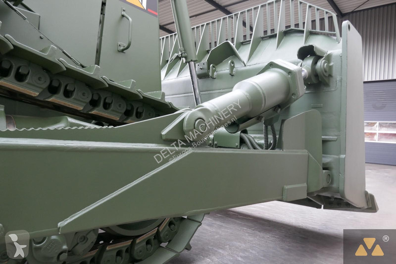 بلدوزر Caterpillar Ex-army