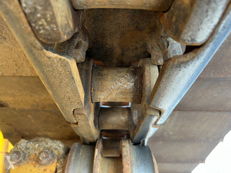 بلدوزر Caterpillar D6N