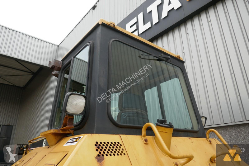 Bulldozer Caterpillar D6M