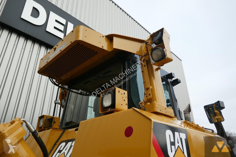 بلدوزر Caterpillar
