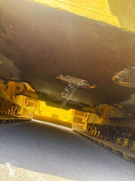 بلدوزر Komatsu