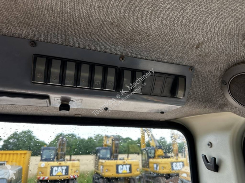 Bulldozer Liebherr Ripper 3Mtr.+Klima Deutsche...