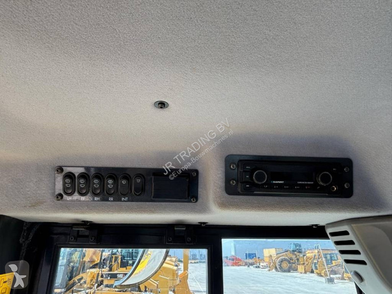 بلدوزر Komatsu D 71 PXi-24EO