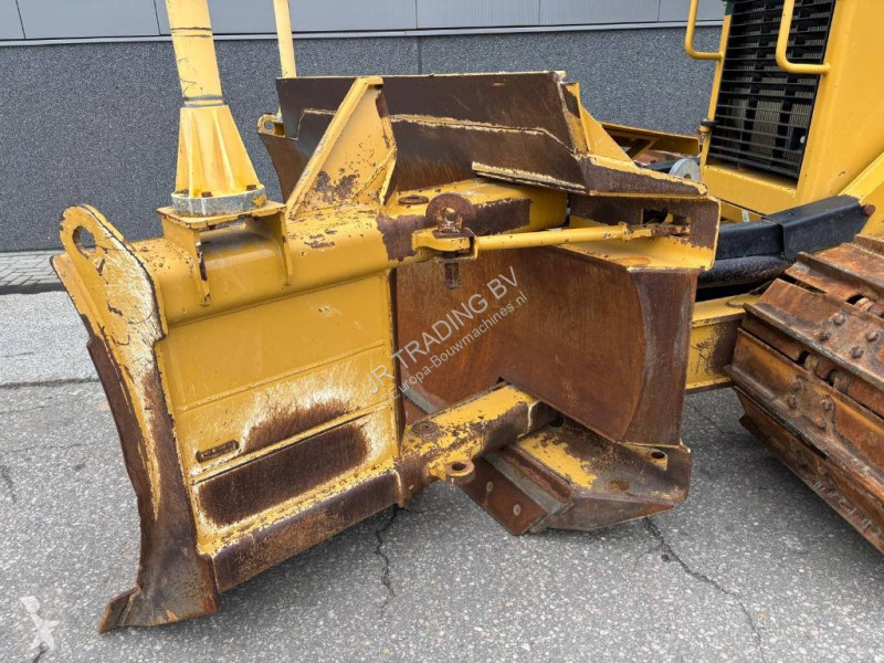 بلدوزر Caterpillar (Foldable Blade / Ripper)
