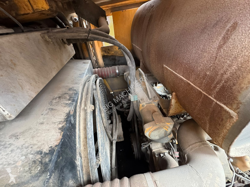 Bulldozer Liebherr | Spare parts only