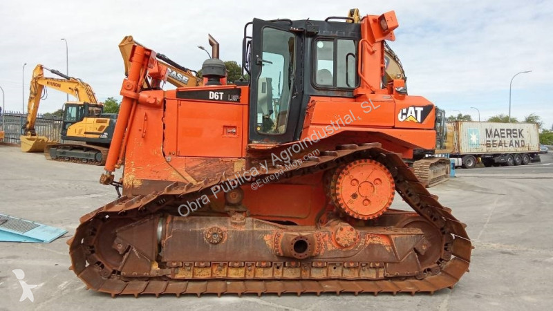 Bulldozer Caterpillar D6T