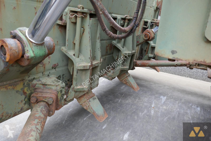 Bulldozer Caterpillar Ex-army